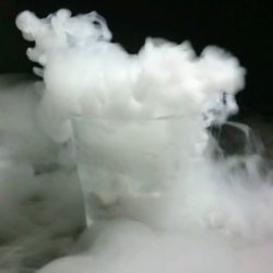 親子科学ワークショップ「ドライアイスとカイロ～ひえひえとほかほかを科学しよう♪～」